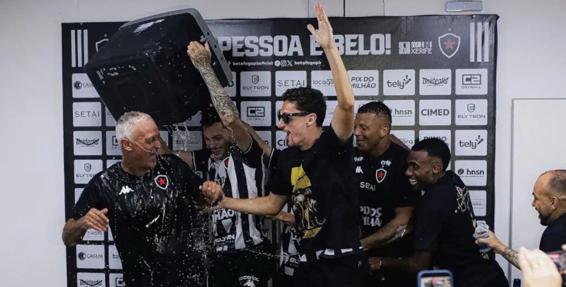 Lisca comemora título do Paraibano - Botafogo-PB